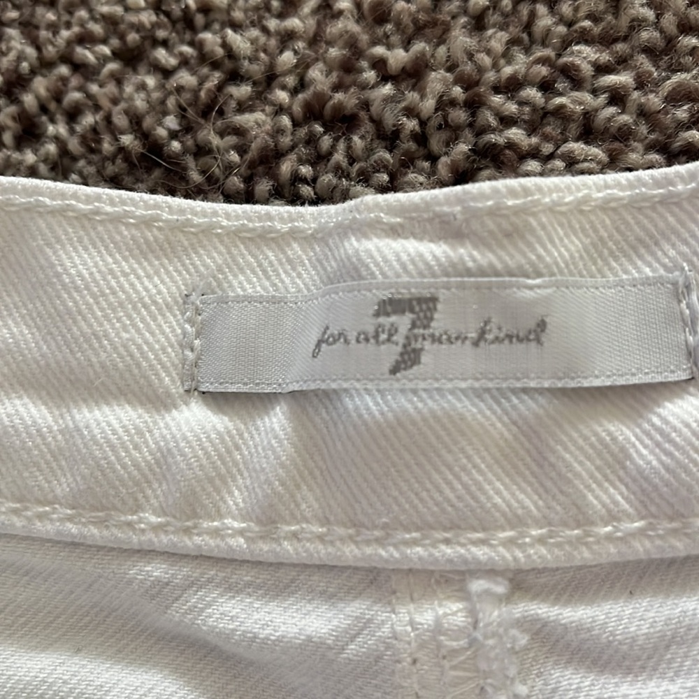 7 for all mankind shorts - Picture 4 of 8